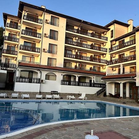 Spacious Fully Furnished Studio In Kavarna Apart Hotel Екстер'єр фото