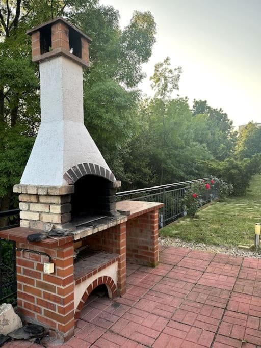 Spacious Fully Furnished Studio In Kavarna Apart Hotel Екстер'єр фото